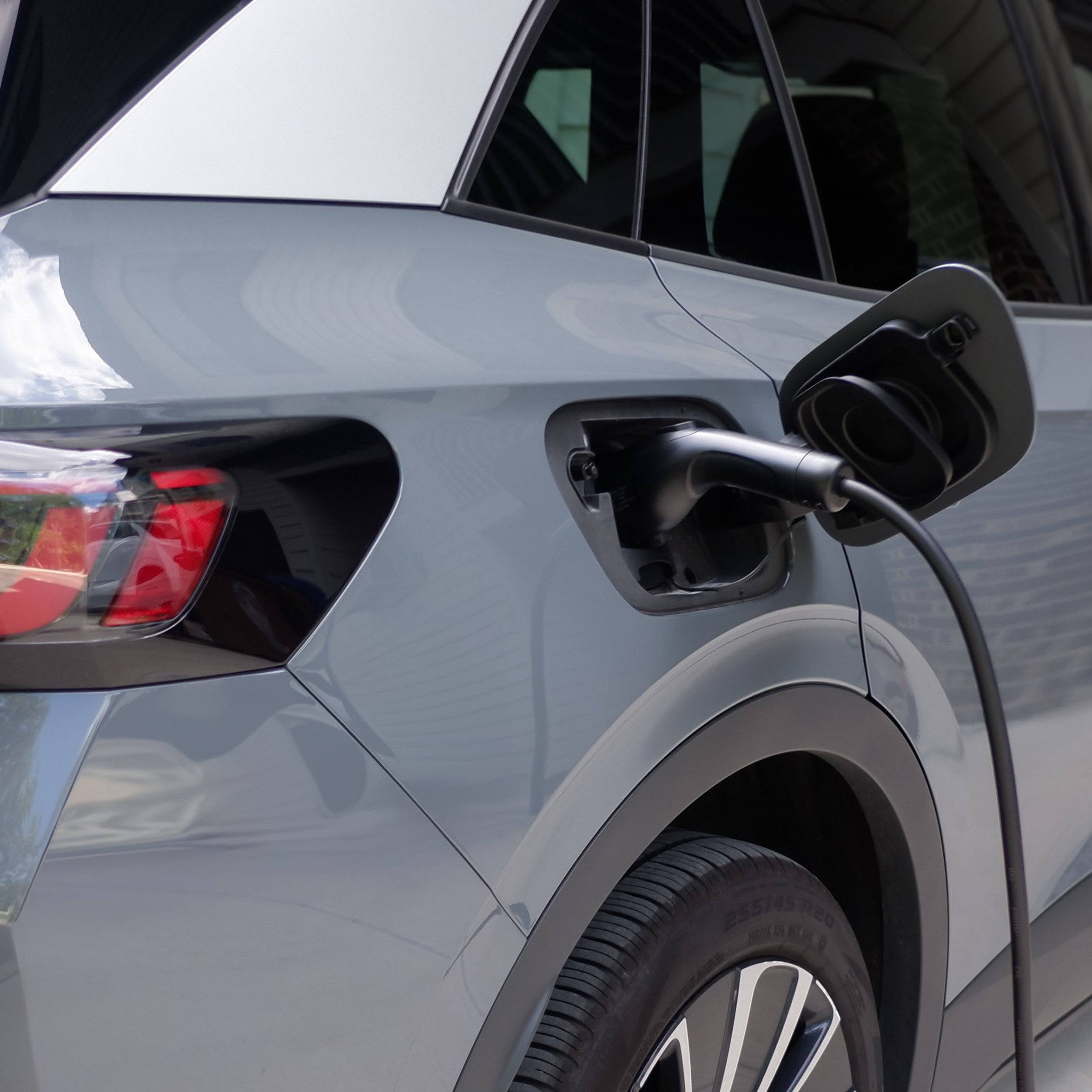 eCharge 48 AMP, Level 2 Mountable Indoor Outdoor EV Charger - Battery Tender®