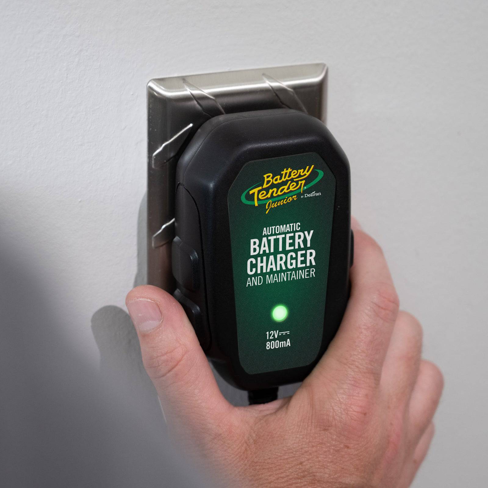 Junior 12V, 800mA Battery Charger - Available at Walmart - Battery Tender®