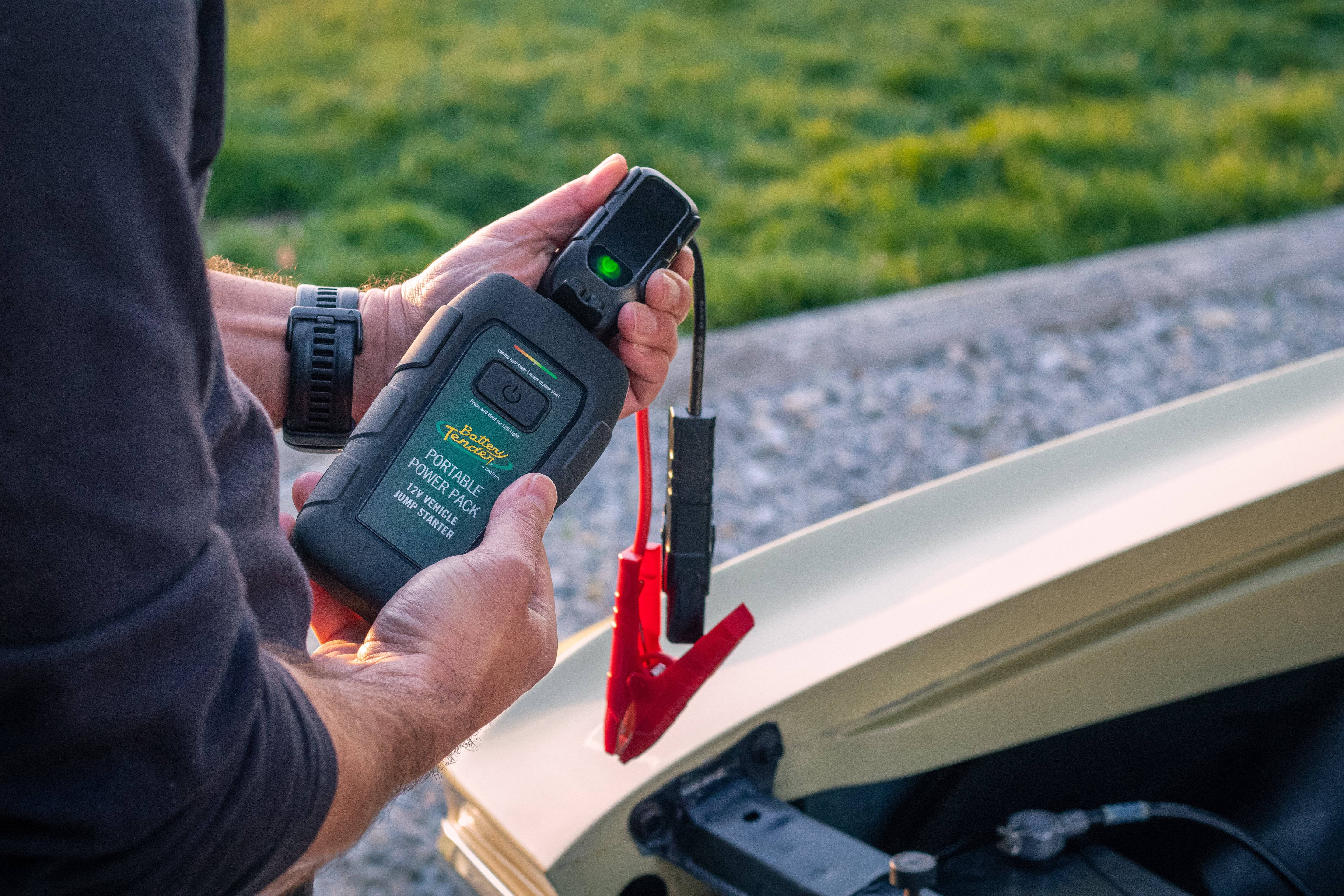 600 AMP Jump Starter - 6400 mAh Power Bank - Battery Tender®