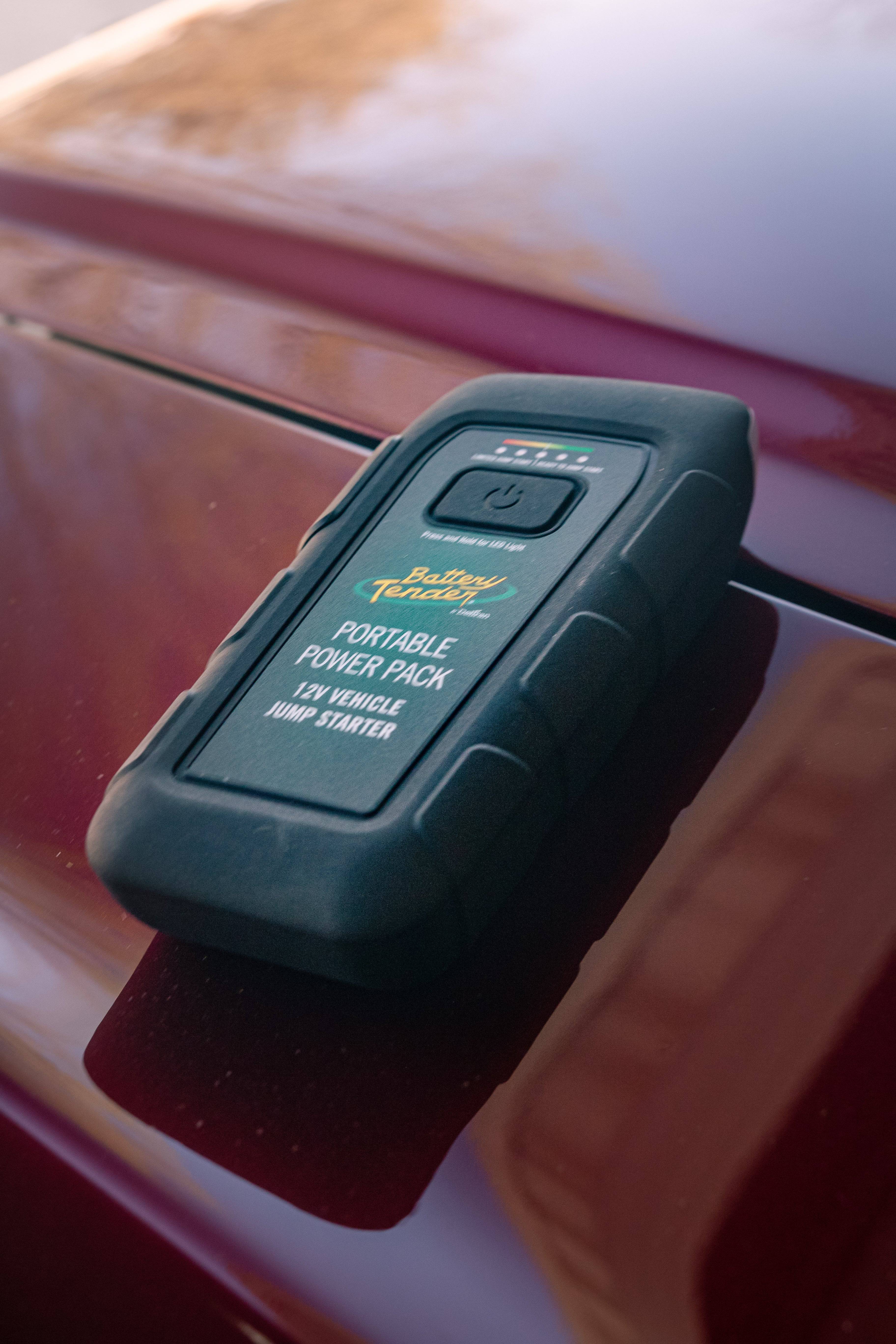 600 AMP Jump Starter - 6400 mAh Power Bank - Battery Tender®