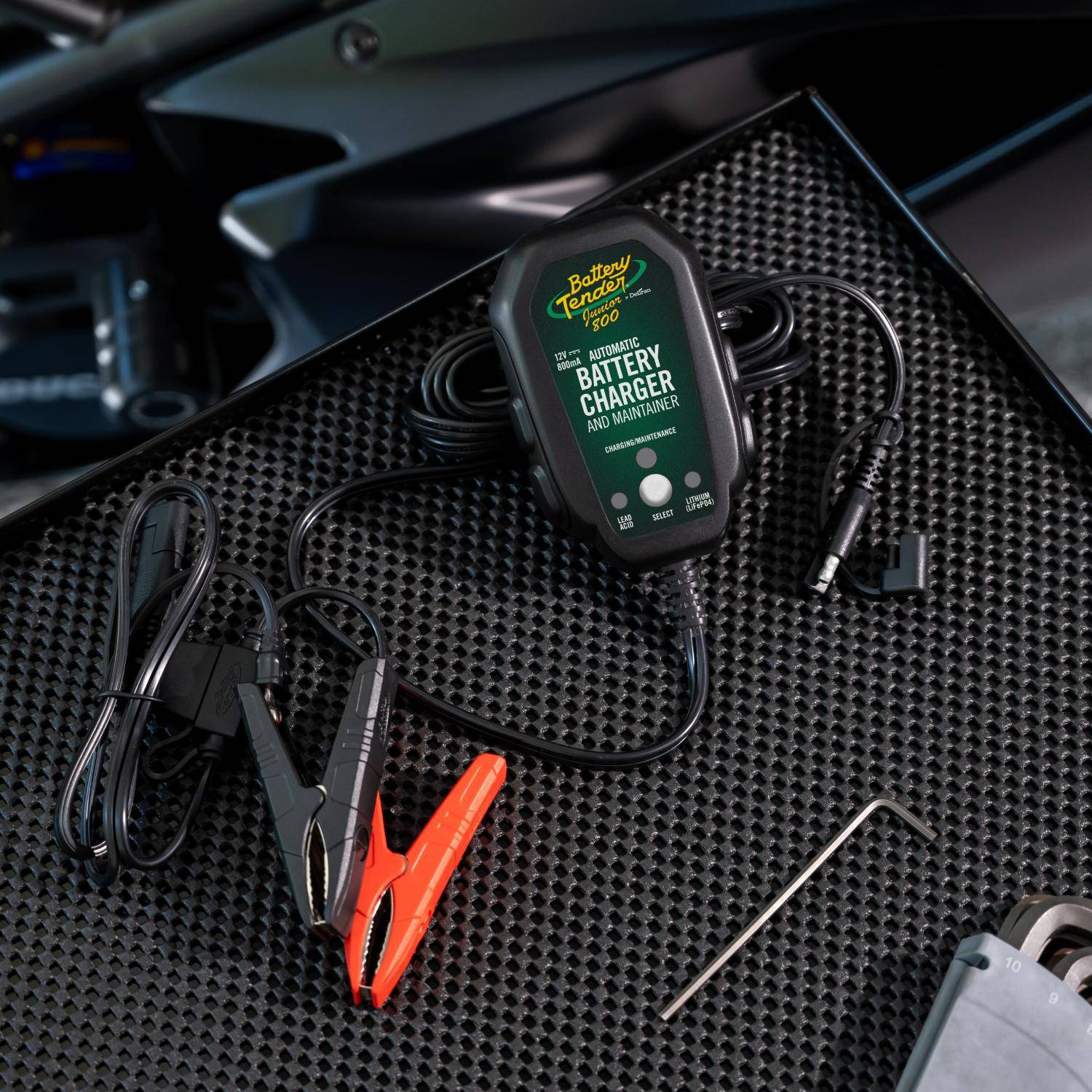 Battery Tender Junior 800mA 12V Selectable Chemistry Battery Charger and Maintainer - Battery Tender®