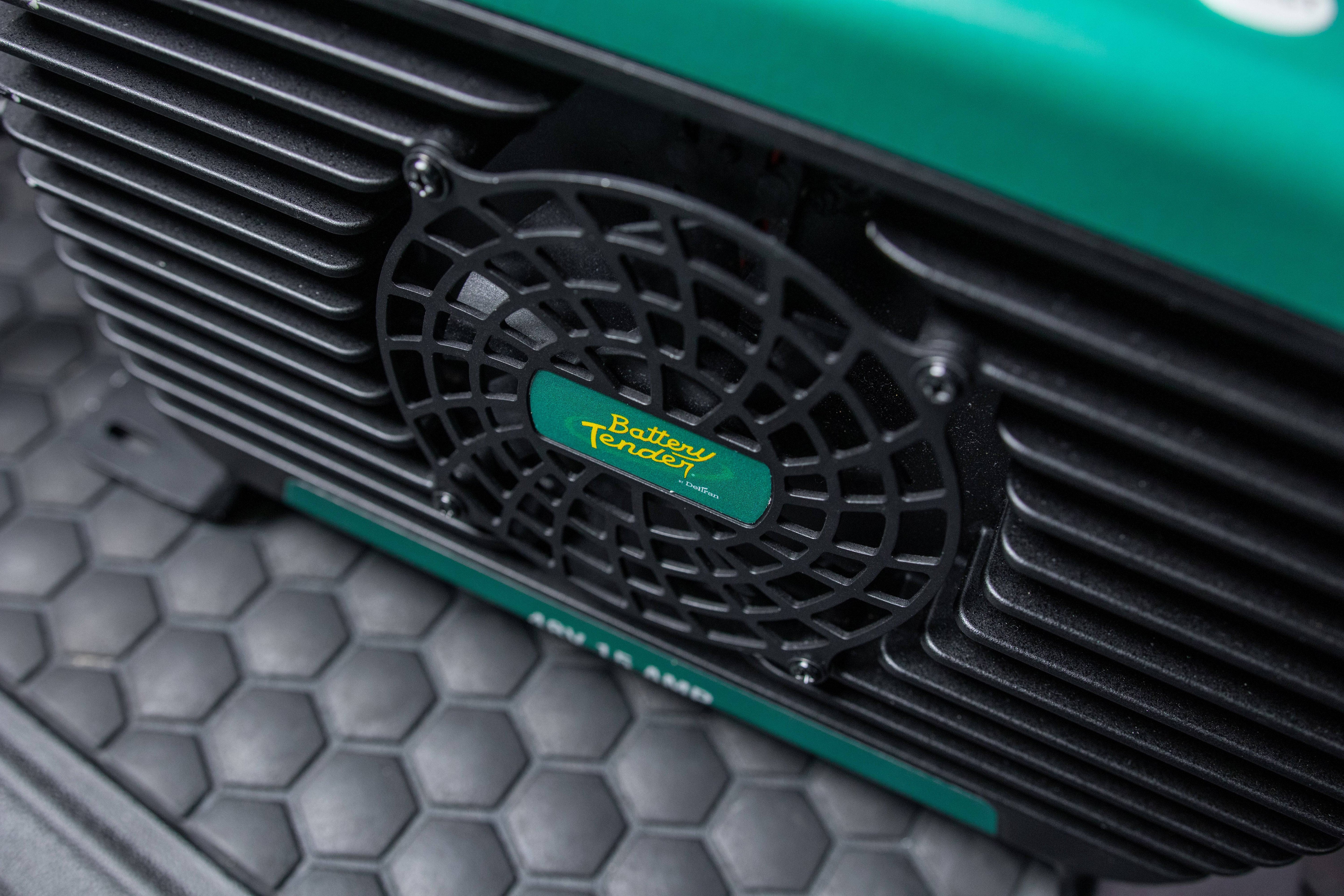 PowerPlus 24V 20 AMP On-Board Battery Charger and Maintainer - Battery Tender®